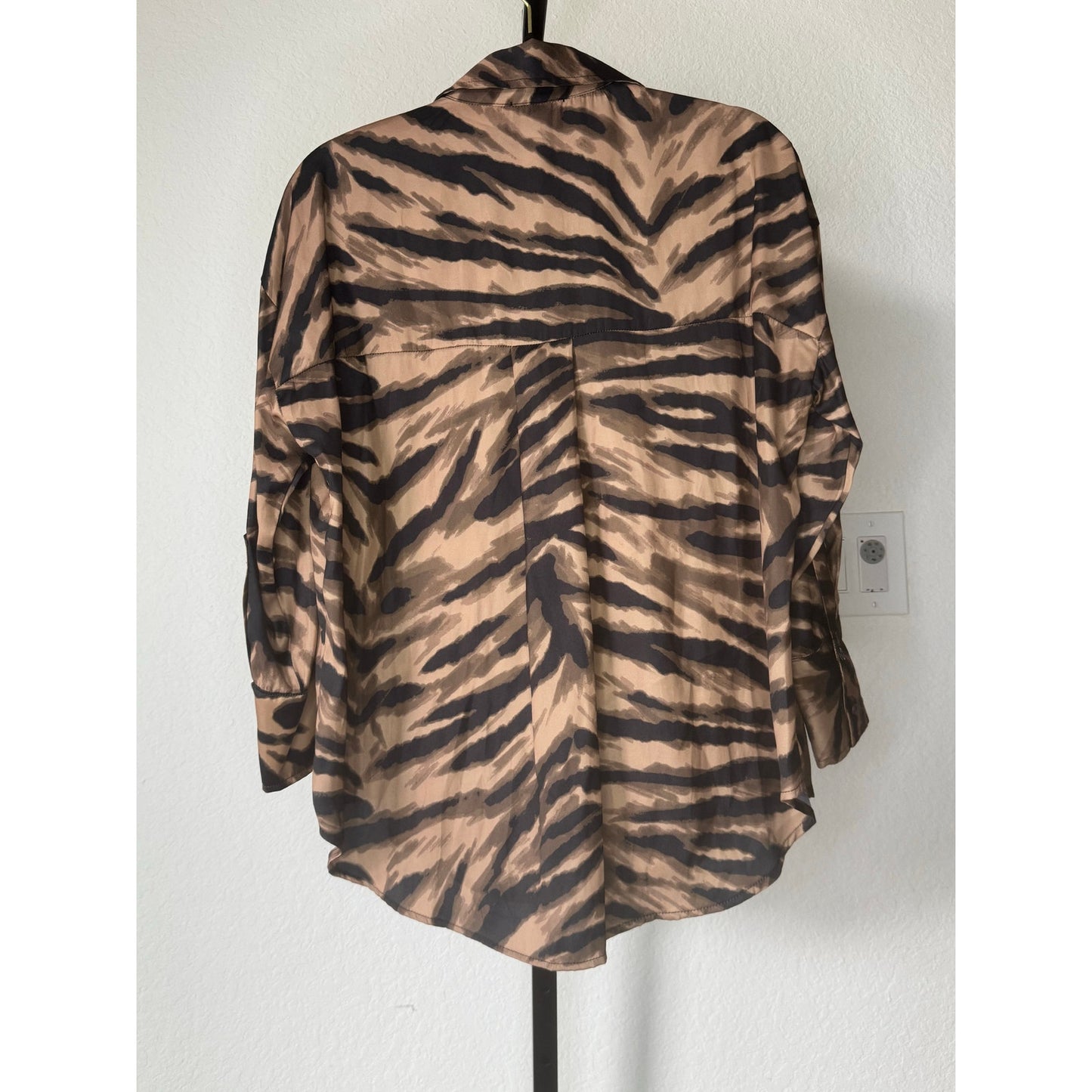 NWT Félicité Tiger Print Long Sleeve Shirt, Cami Tank and Pant Set Brown/Black 1